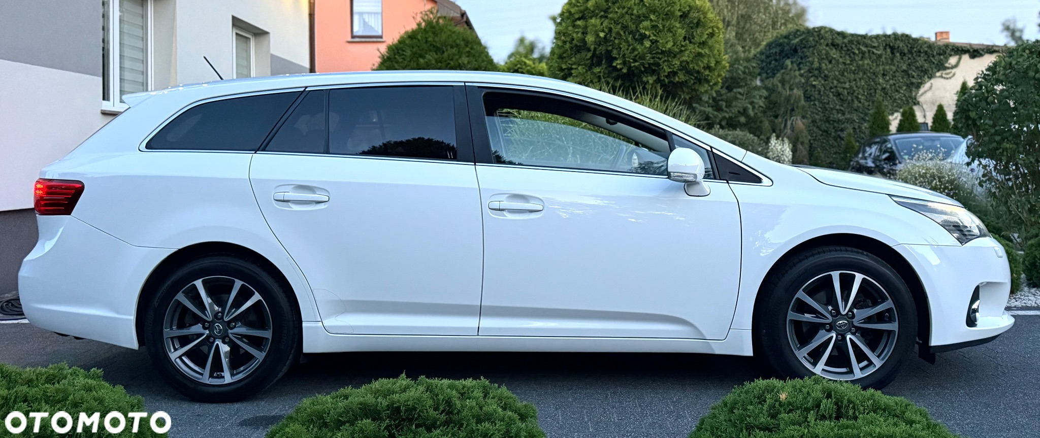 Toyota Avensis Combi 1.8 Edition - 7