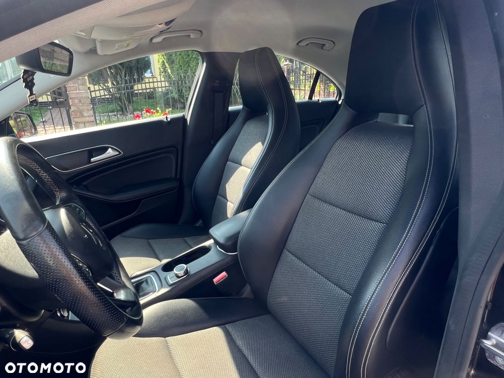 Mercedes-Benz CLA 200 - 6