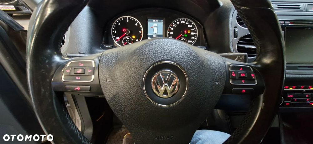 Volkswagen Tiguan 2.0 TDI 4Mot Perfectline R-Style - 23