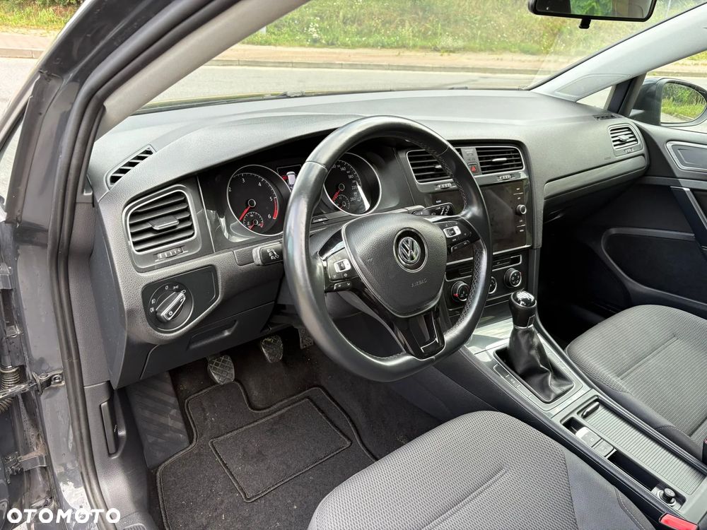 Volkswagen Golf 1.6 TDI BlueMotion Technology Comfortline - 30