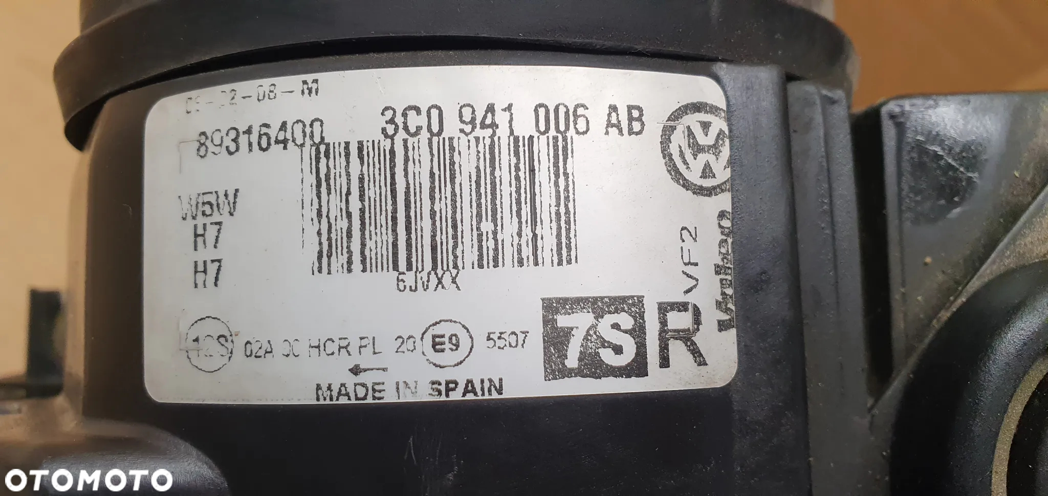 Lampa prawy przód przednia prawa VW Passat B6 3C0941006AB - 10