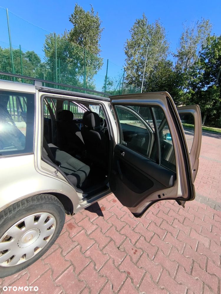 Volkswagen Golf - 9