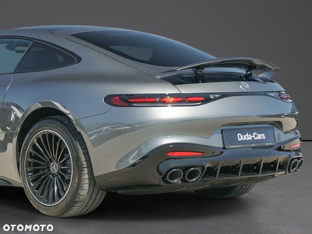 Mercedes-Benz AMG GT - 13