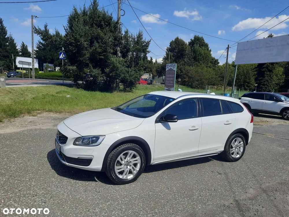 Volvo V60 Cross Country T5 AWD Momentum - 5