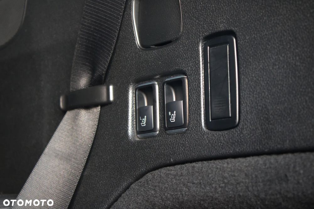 Mercedes-Benz GL 500 4-Matic - 36