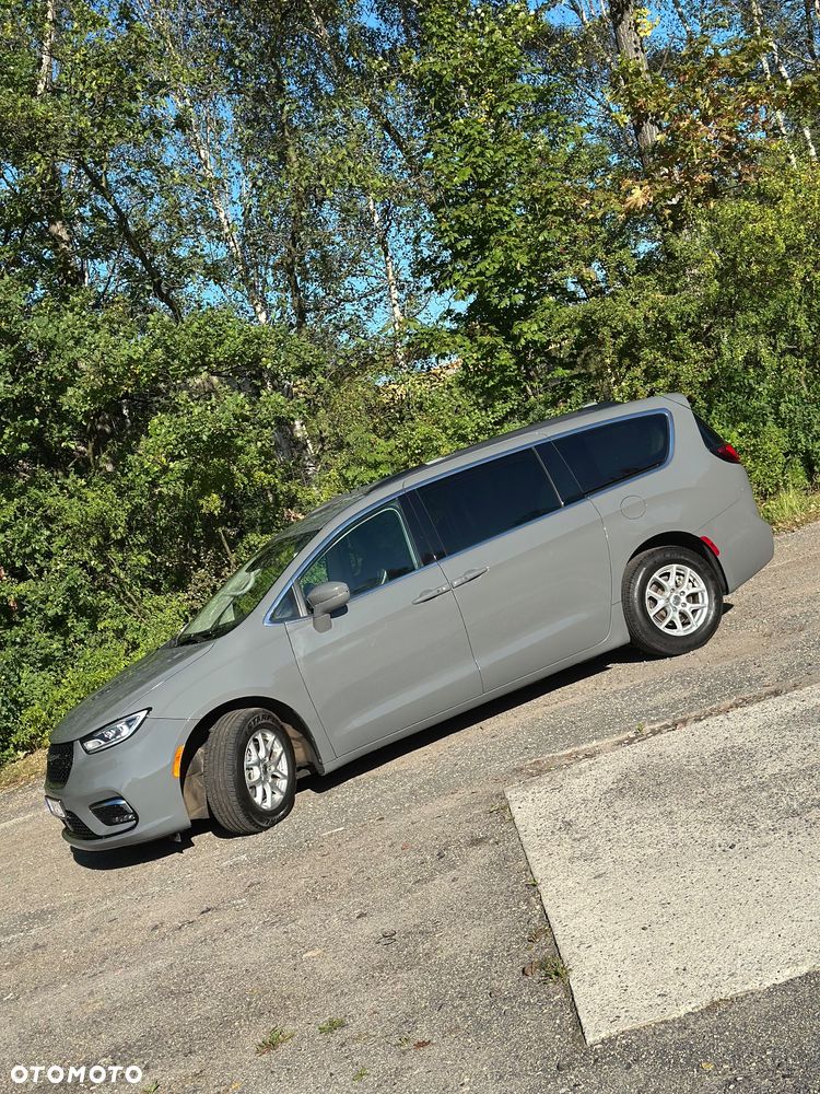 Chrysler Pacifica - 3