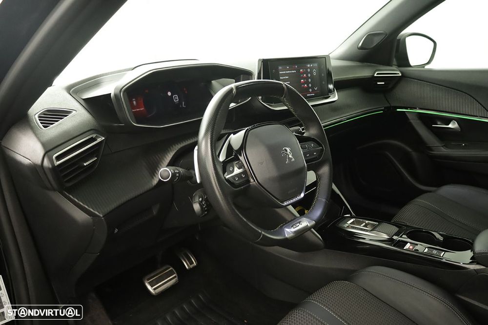 Peugeot 2008 1.2 PureTech GT EAT8 - 7
