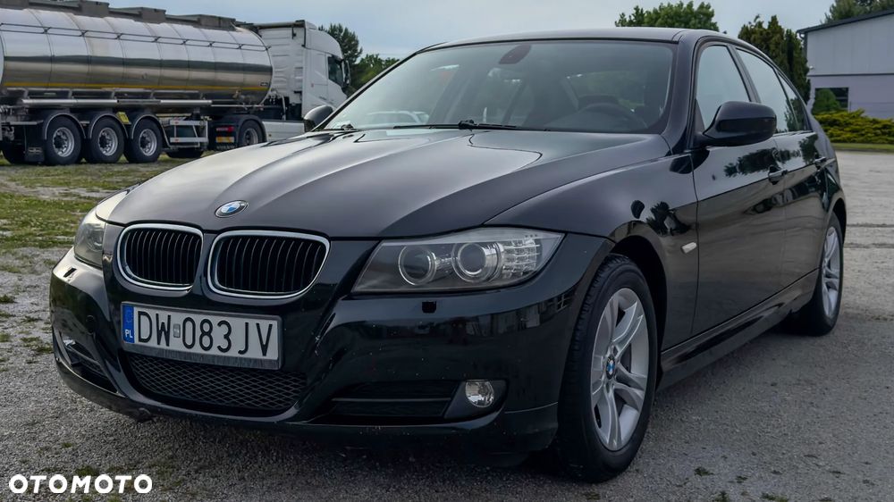 BMW Seria 3 318d - 3