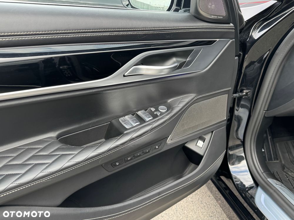BMW Seria 7 750d xDrive - 15
