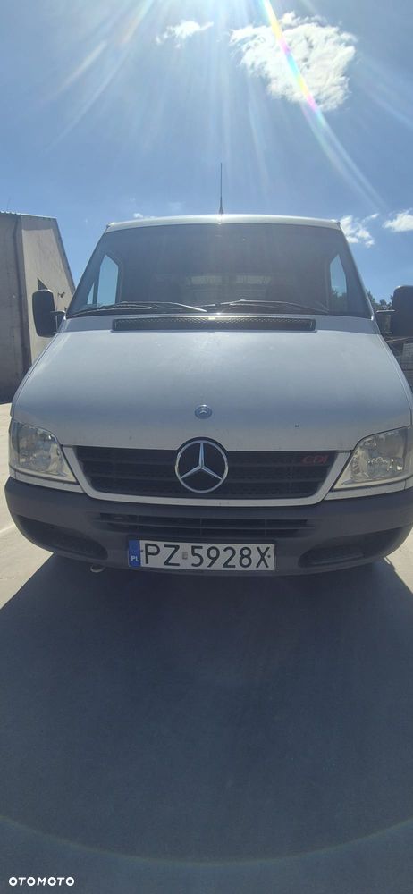 Mercedes-Benz Sprinter - 4