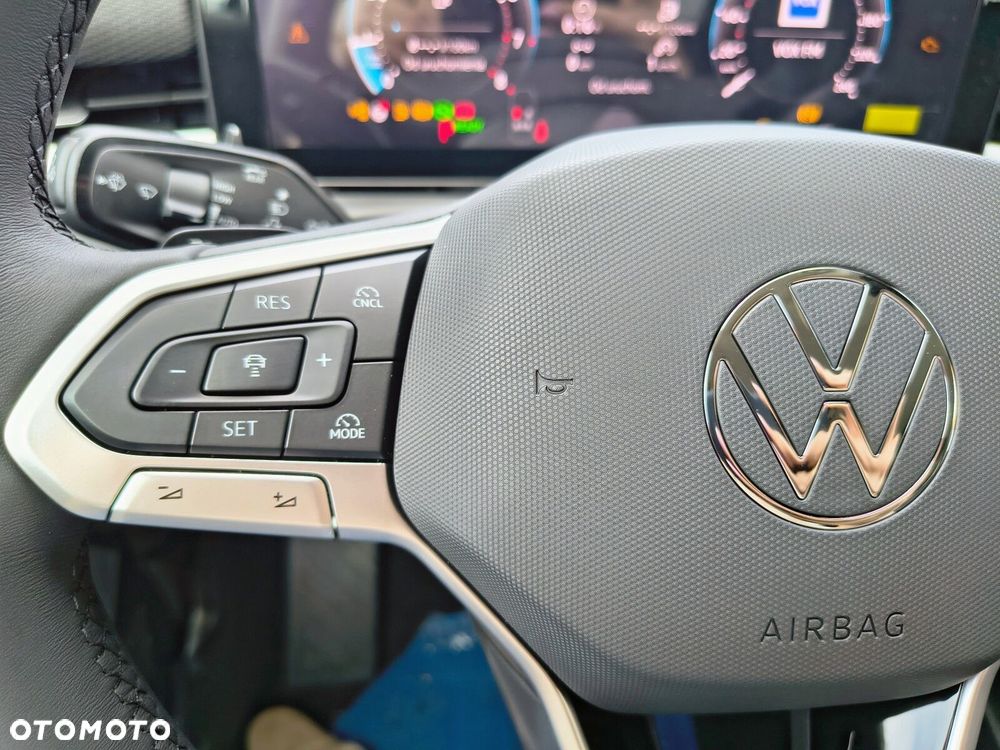 Volkswagen T-Roc - 26