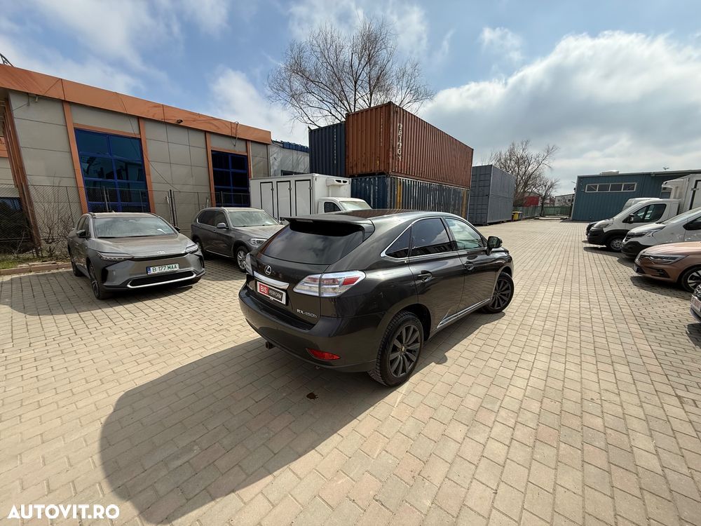 Lexus Seria RX 450h Aut. Luxury - 6