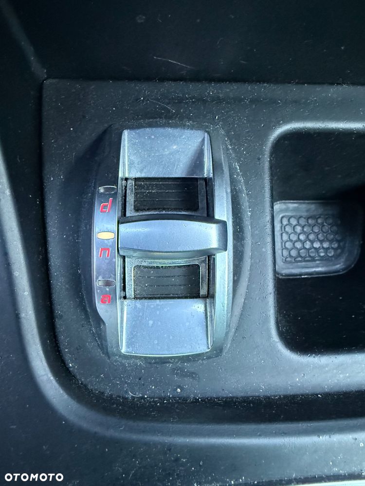 Alfa Romeo Giulietta 2.0 JTDM 16V - 9