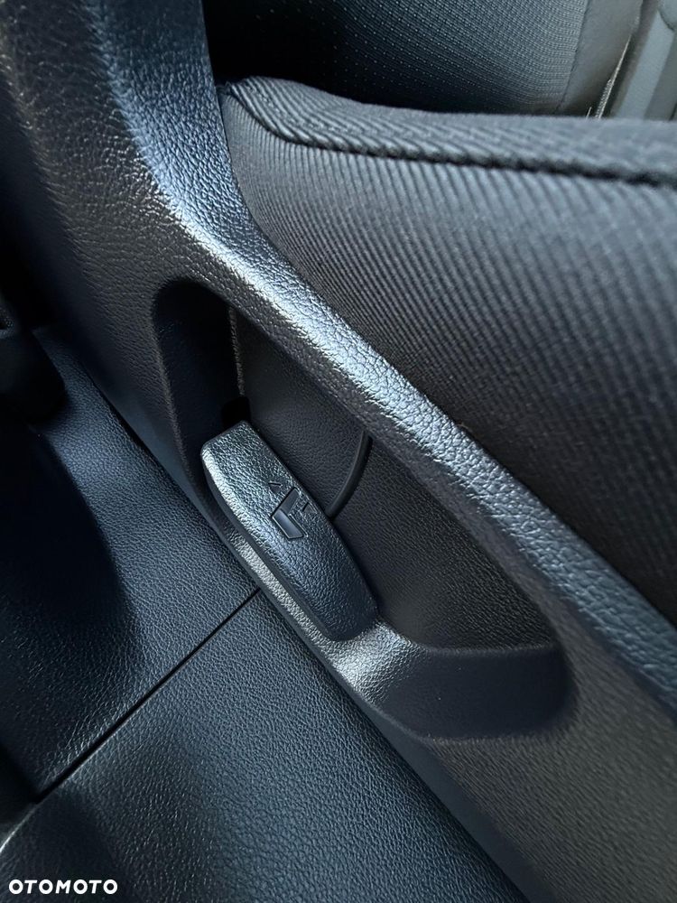 Kia Carens 1.6 GDI M EU6 - 26