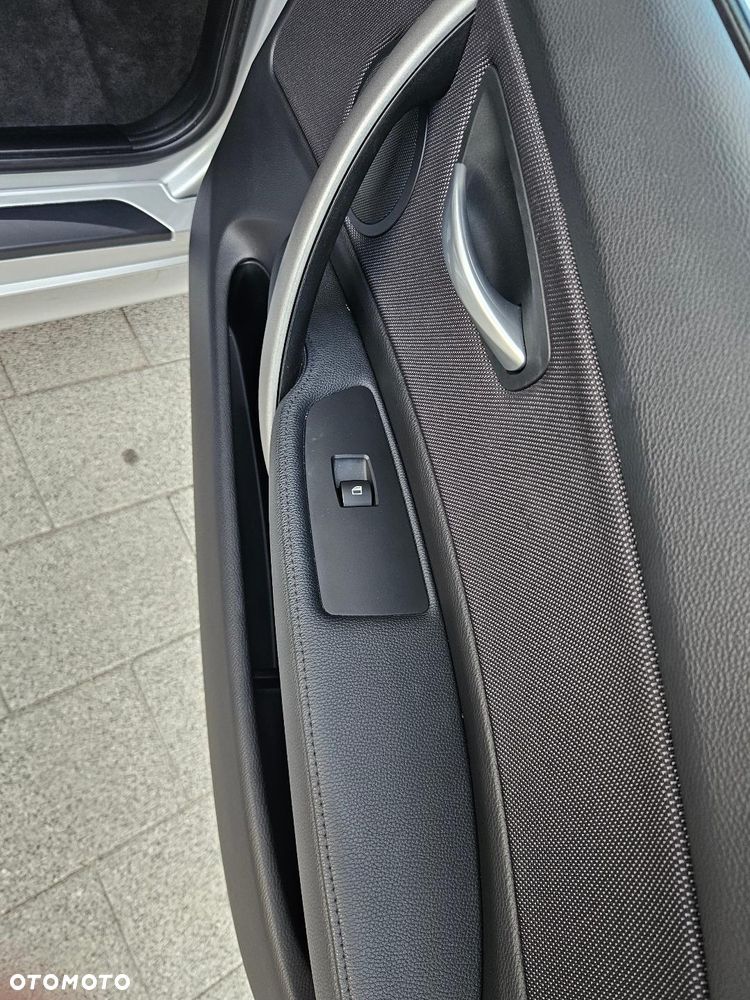 BMW Seria 1 - 13