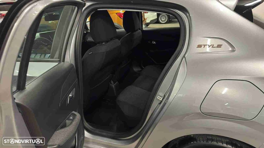 Peugeot 208 1.2 PureTech Style - 9