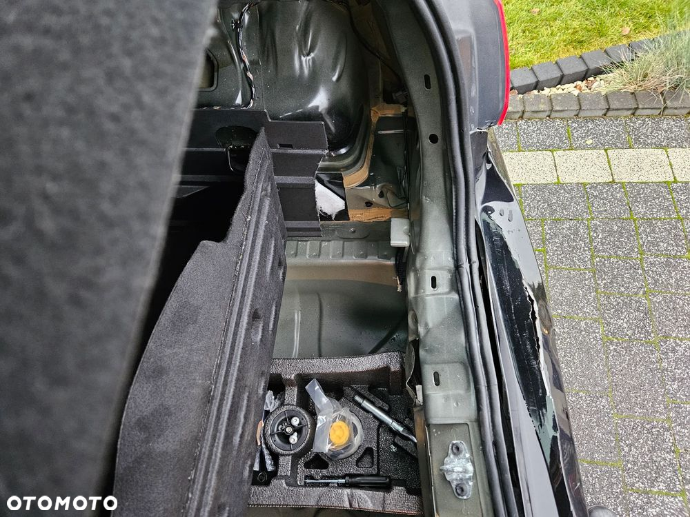 Opel Corsa 1.4 Cosmo - 16