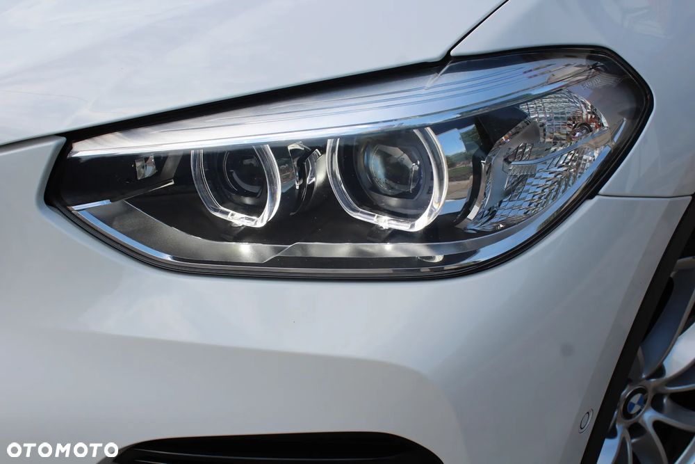 BMW X3 xDrive20d - 10