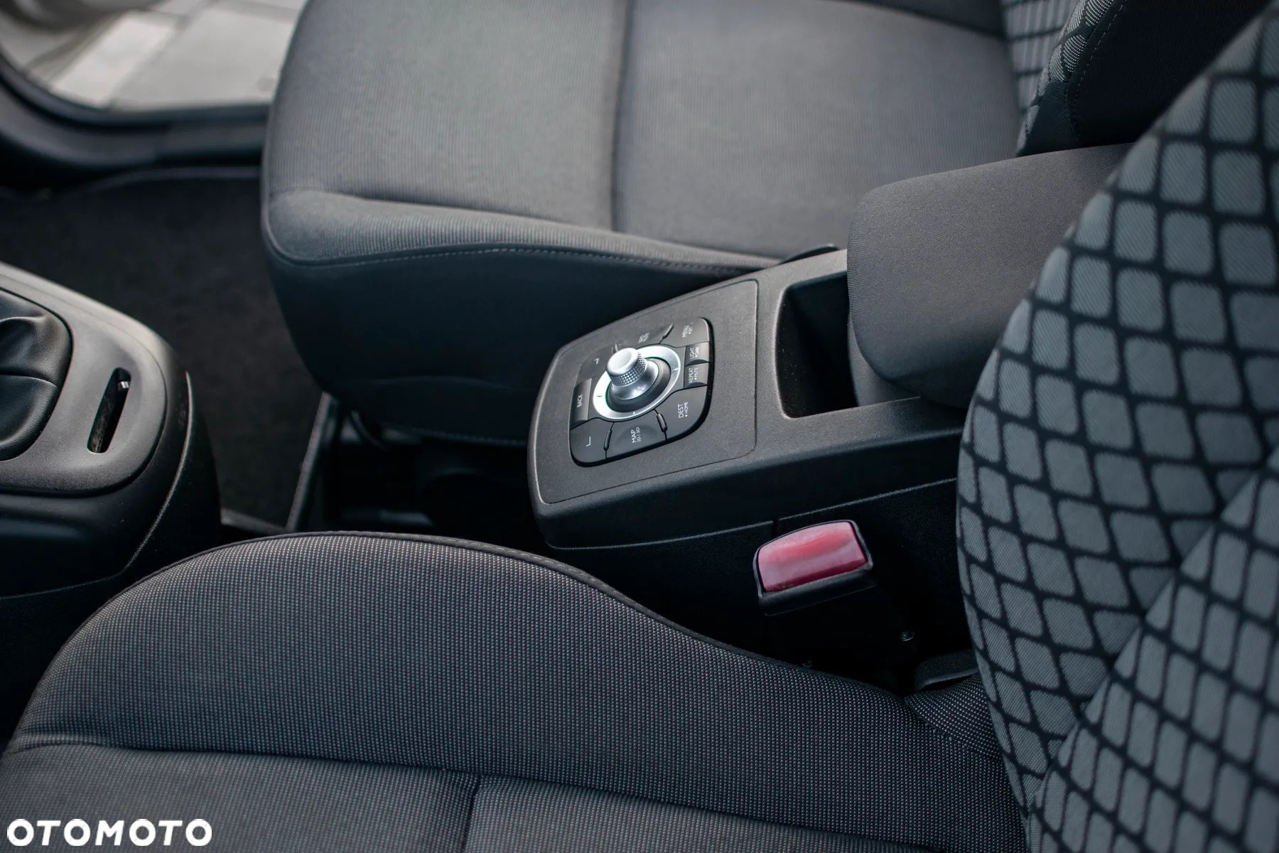 Renault Grand Scenic - 35