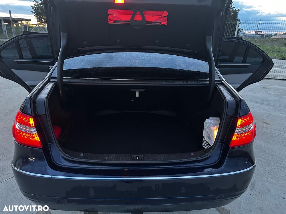 Mercedes-Benz E - 17