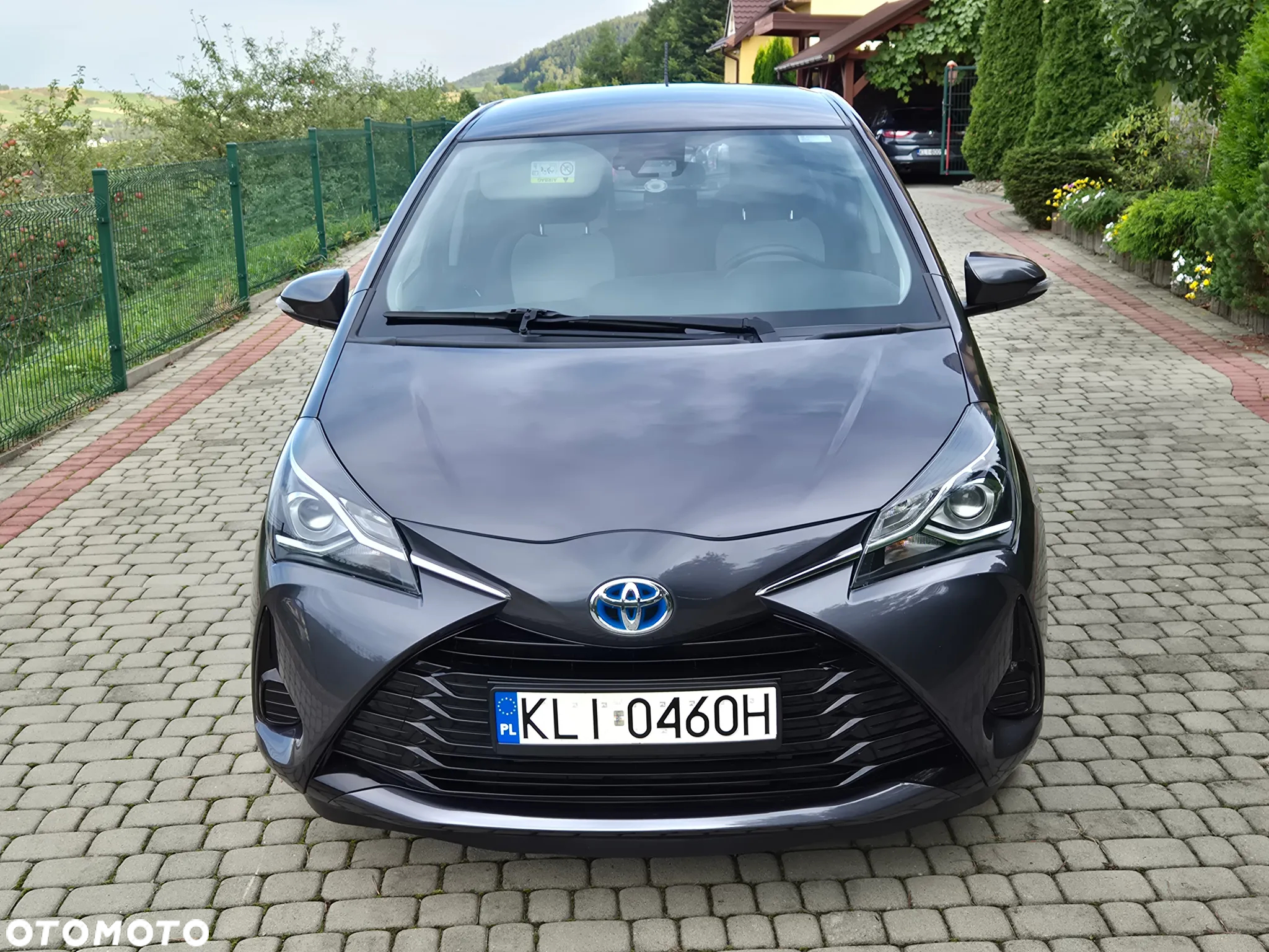 Toyota Yaris - 12