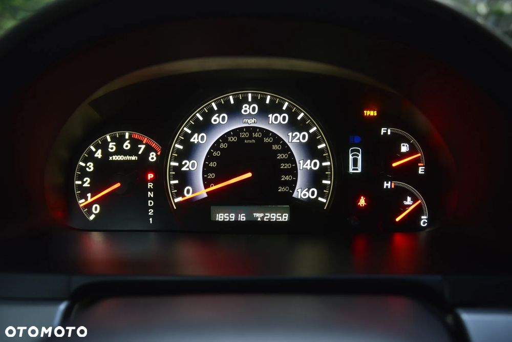 Honda Odyssey 3.5 LX - 12