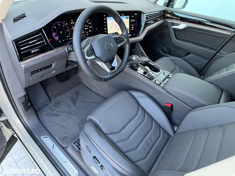 Volkswagen Touareg V6 TDI 4MOTION Elegance - 18