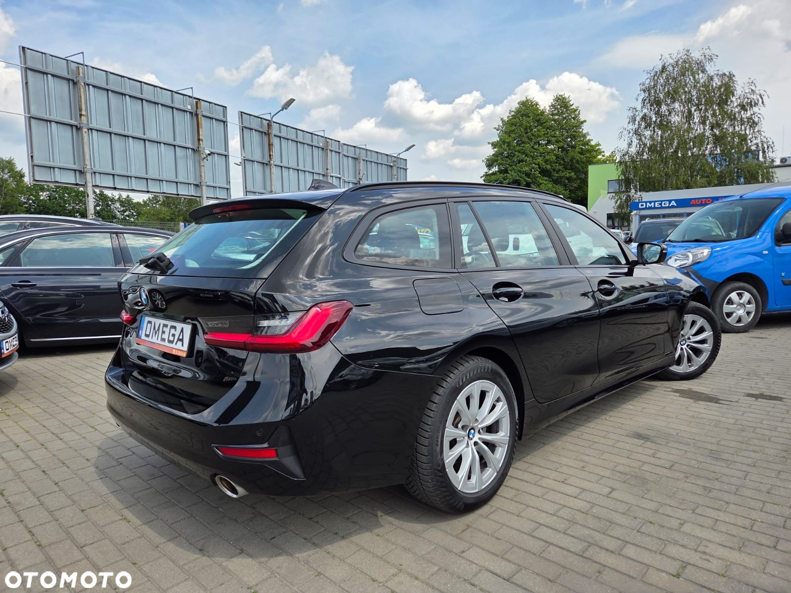 BMW Seria 3 318i - 4
