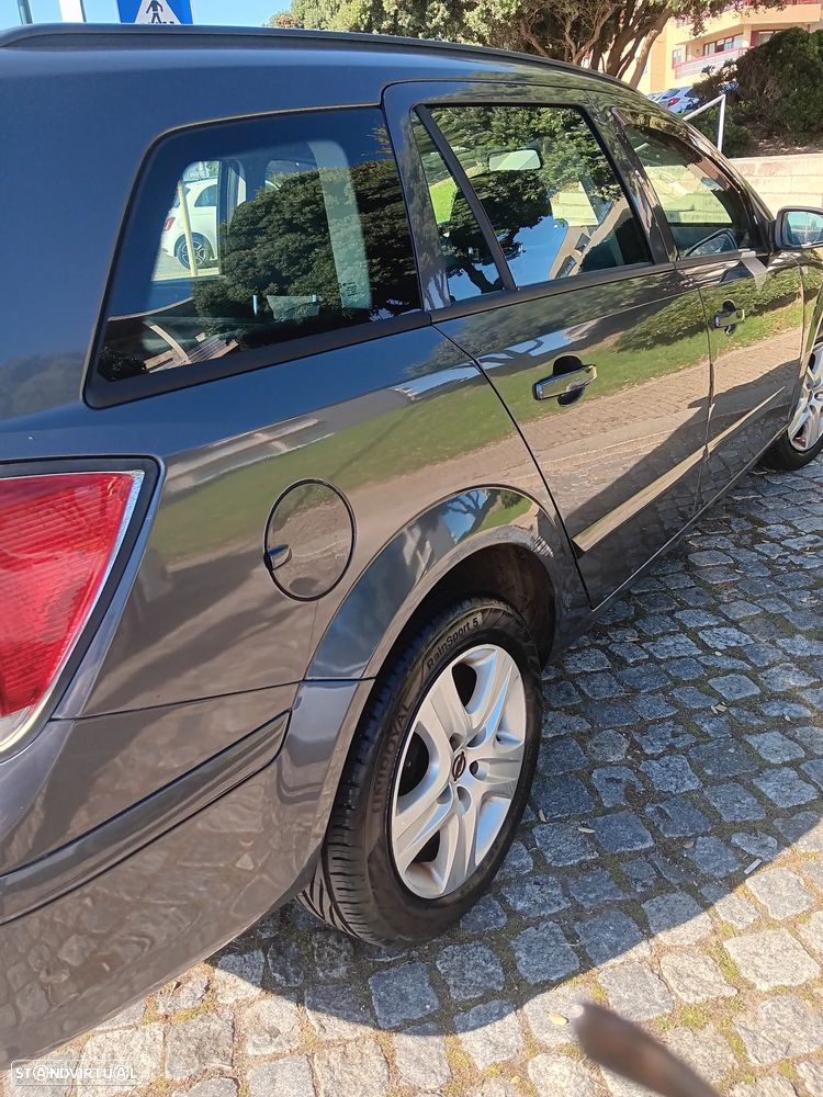 Opel Astra Caravan 1.3 CDTi Enjoy ecoFLEX - 2