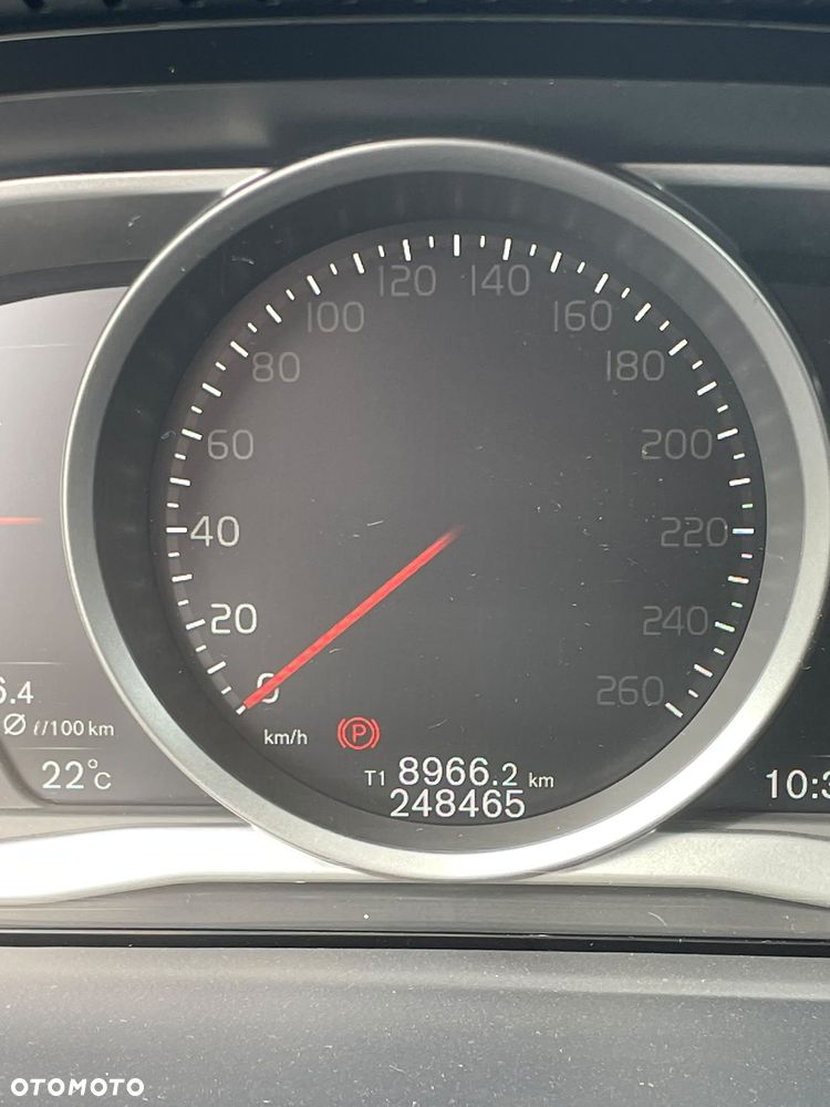 Volvo V60 D2 Drive-E Dynamic Edition (Kinetic) - 2
