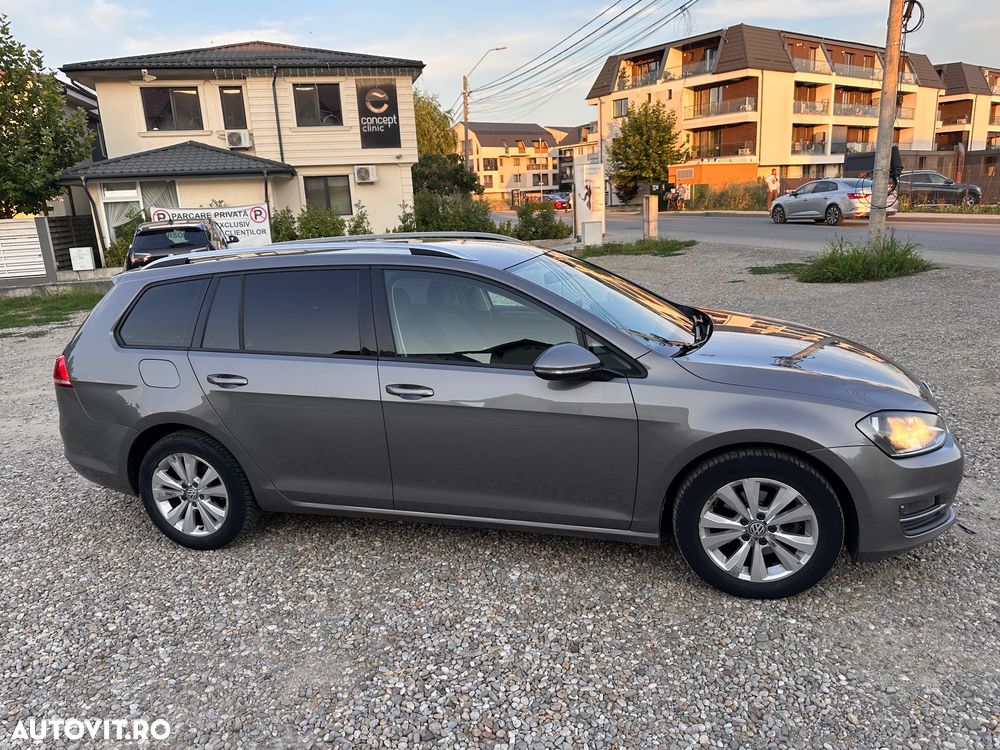 Volkswagen Golf 1.6 TDI BlueMotion Technology DSG Trendline - 4