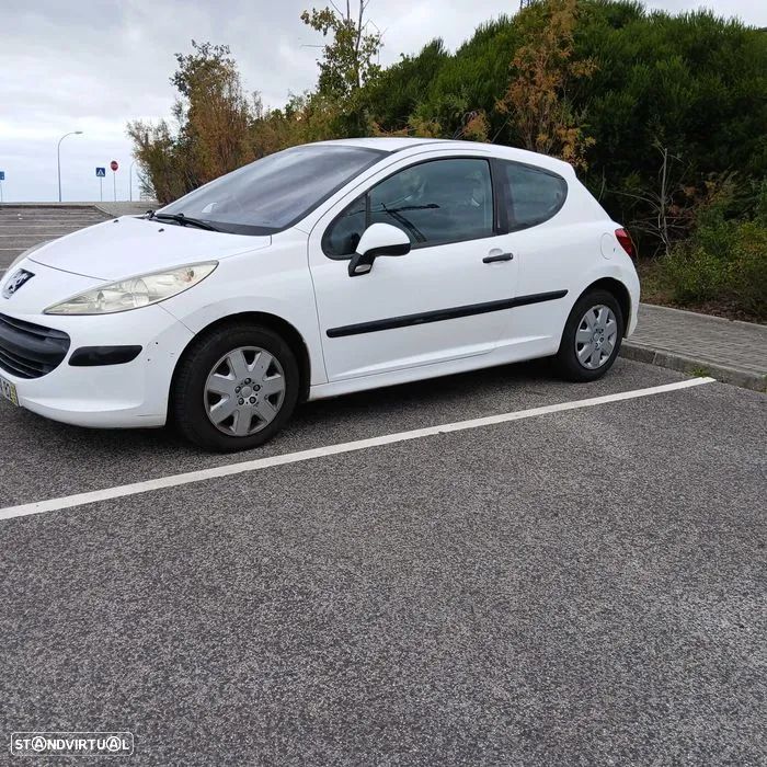 Peugeot 207 1.4 HDi Trendy - 2