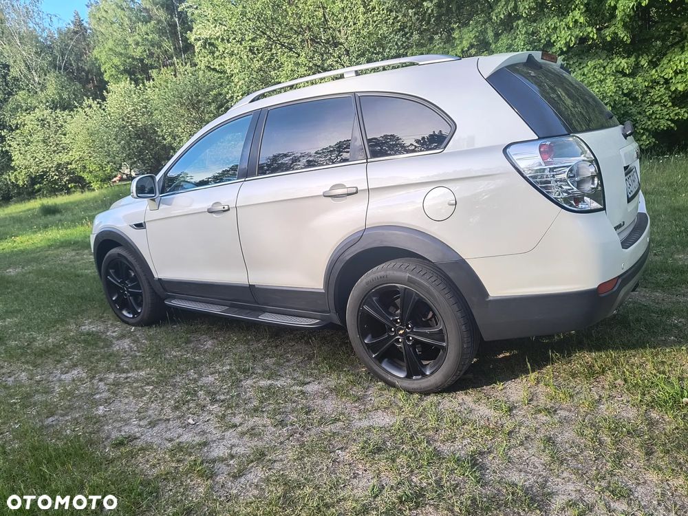 Chevrolet Captiva 2.2 D LTZ - 6