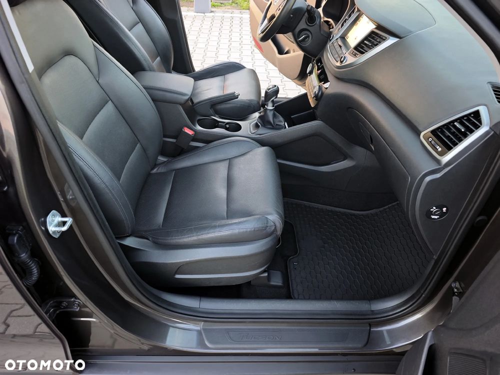 Hyundai Tucson 1.6 GDI BlueDrive Design 2WD - 12