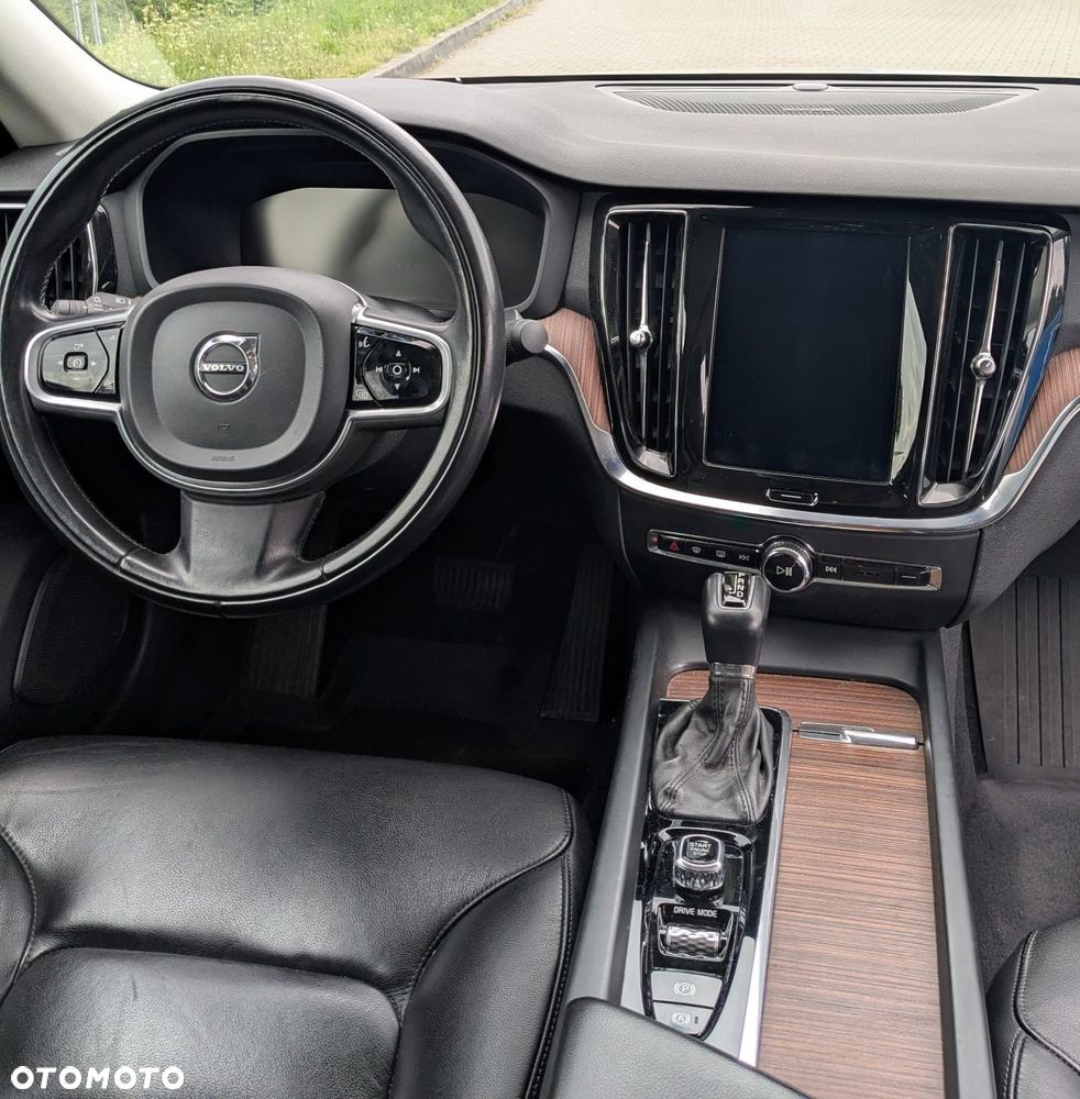 Volvo S60 T5 Momentum Pro - 11