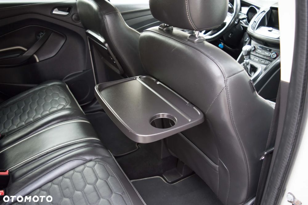 Ford Kuga 2.0 TDCi 2x4 Vignale - 36