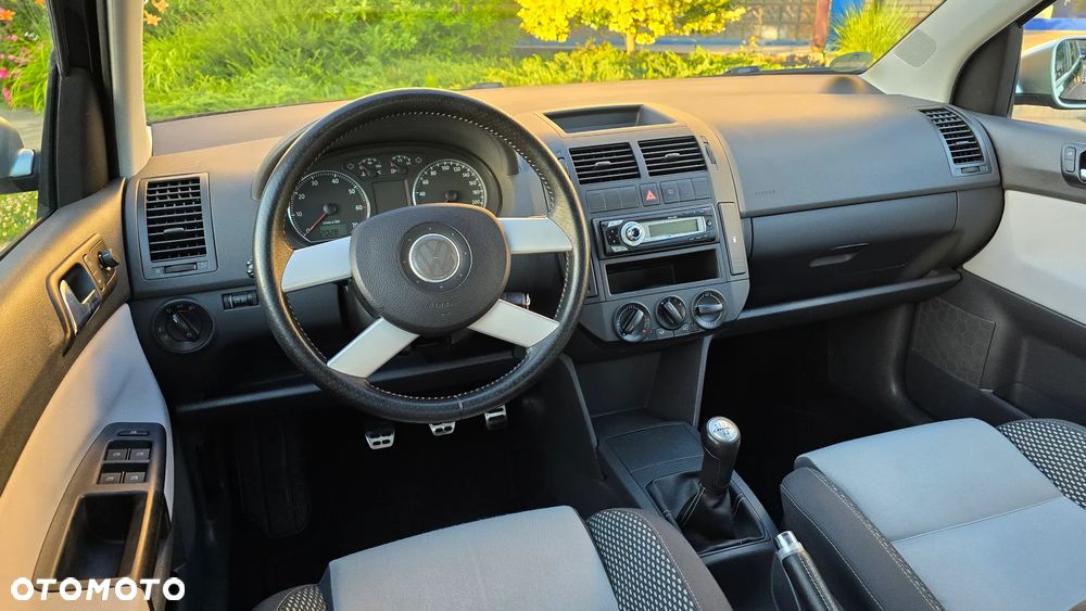 Volkswagen Polo Cross 1.4 16V - 10