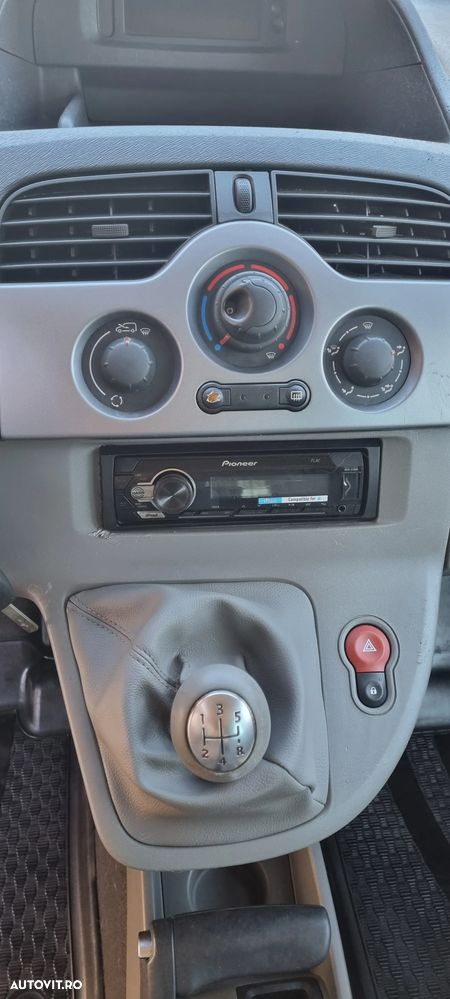 Renault Kangoo dCi 90 FAP Grand - 16