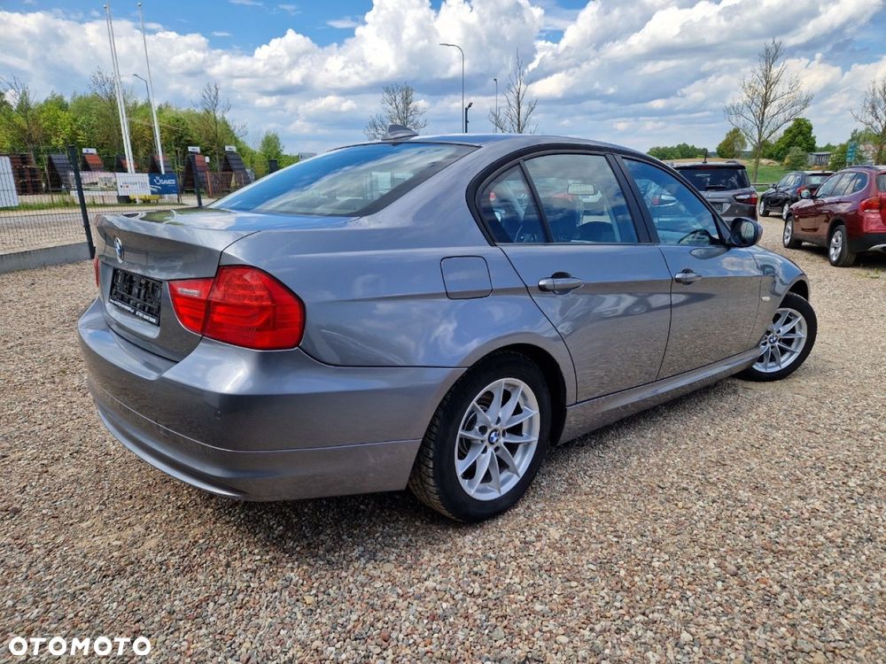 BMW Seria 3 318d - 2