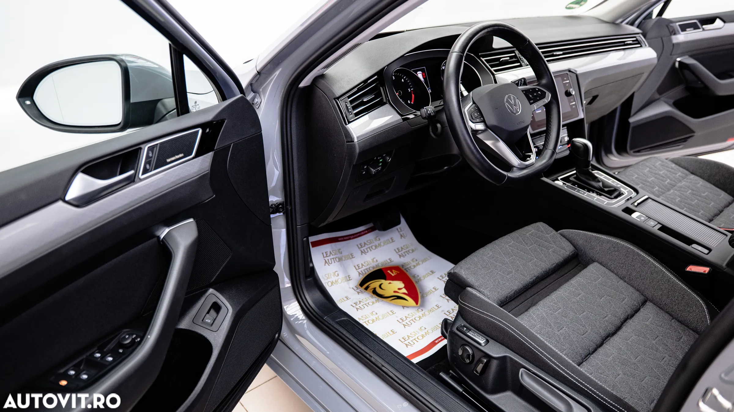 Volkswagen Passat Variant 2.0 TDI DSG (BlueMotion Technology) Comfortline - 11