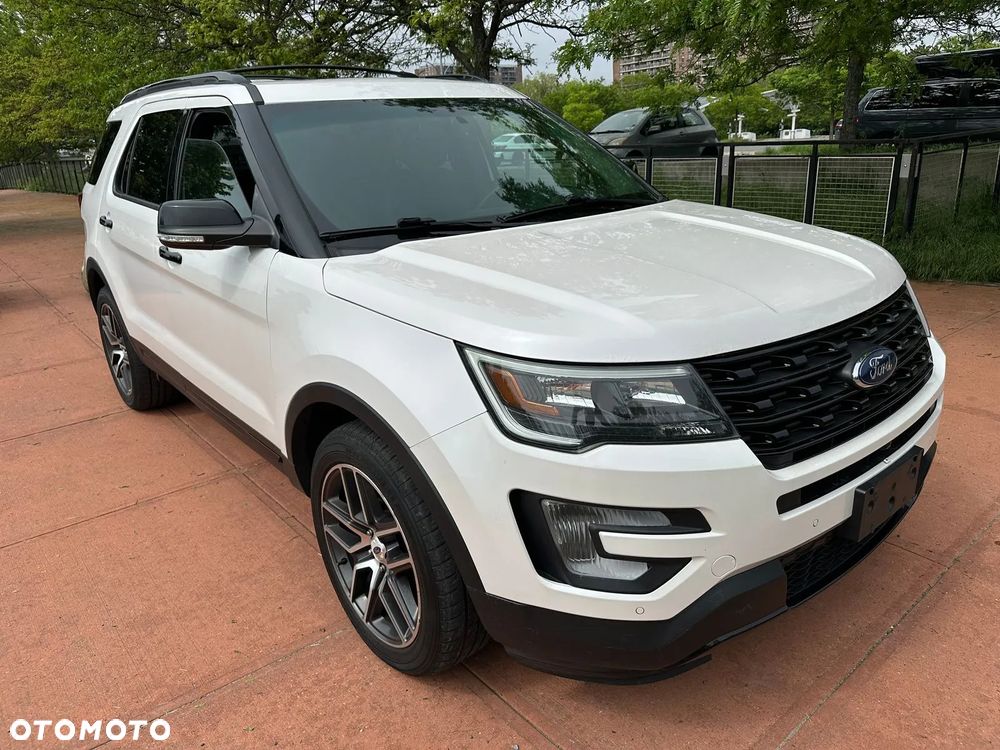 Ford Explorer - 2