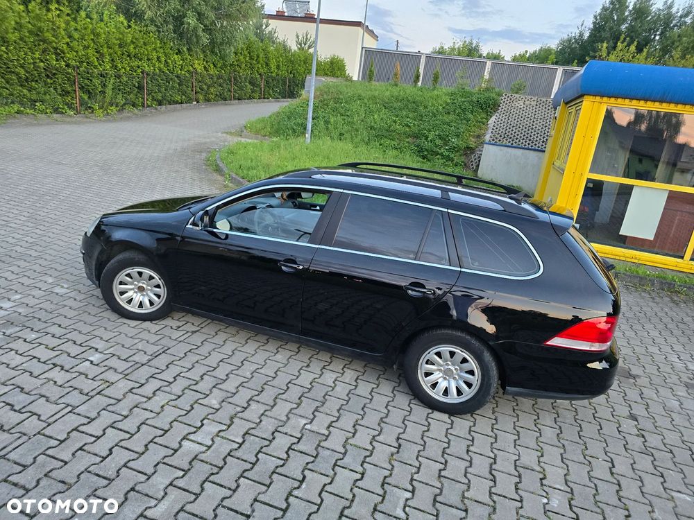 Volkswagen Golf 2.0 TDI Comfortline DSG - 27