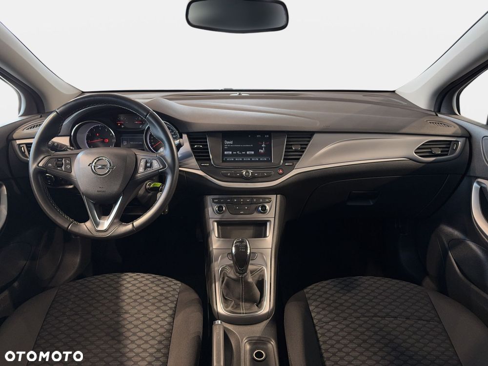 Opel Astra - 16