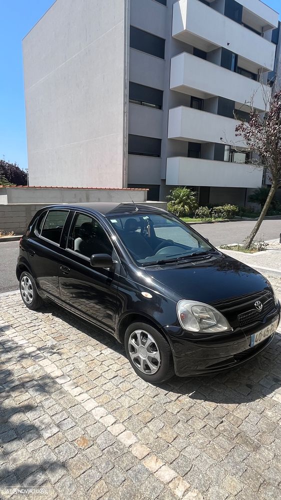 Toyota Yaris 1.0 Base C/Radio - 5