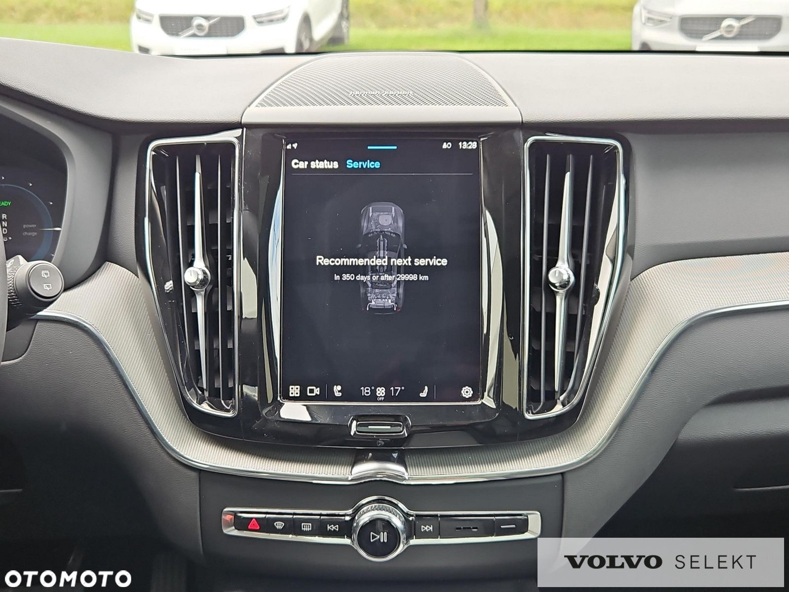 Volvo XC 60 T6 AWD Plug-in Hybrid Plus Dark - 17