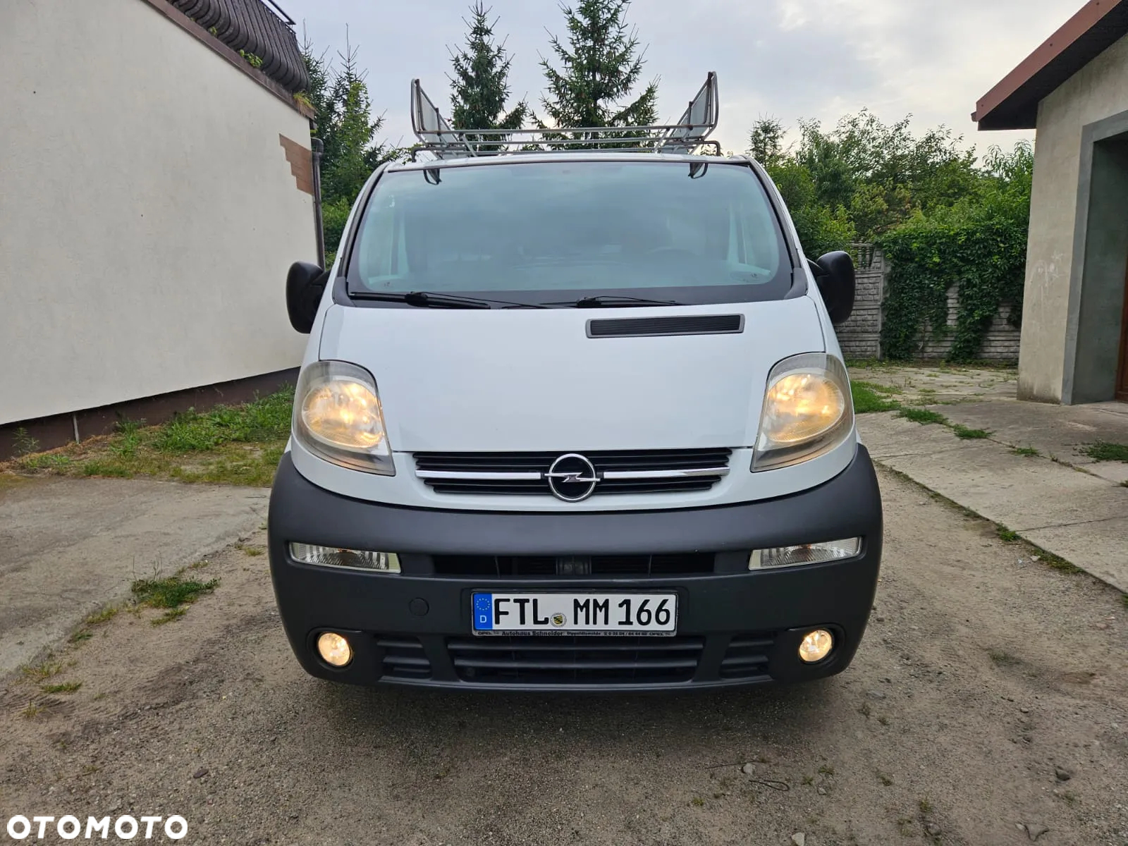 Opel VIVARO - 23