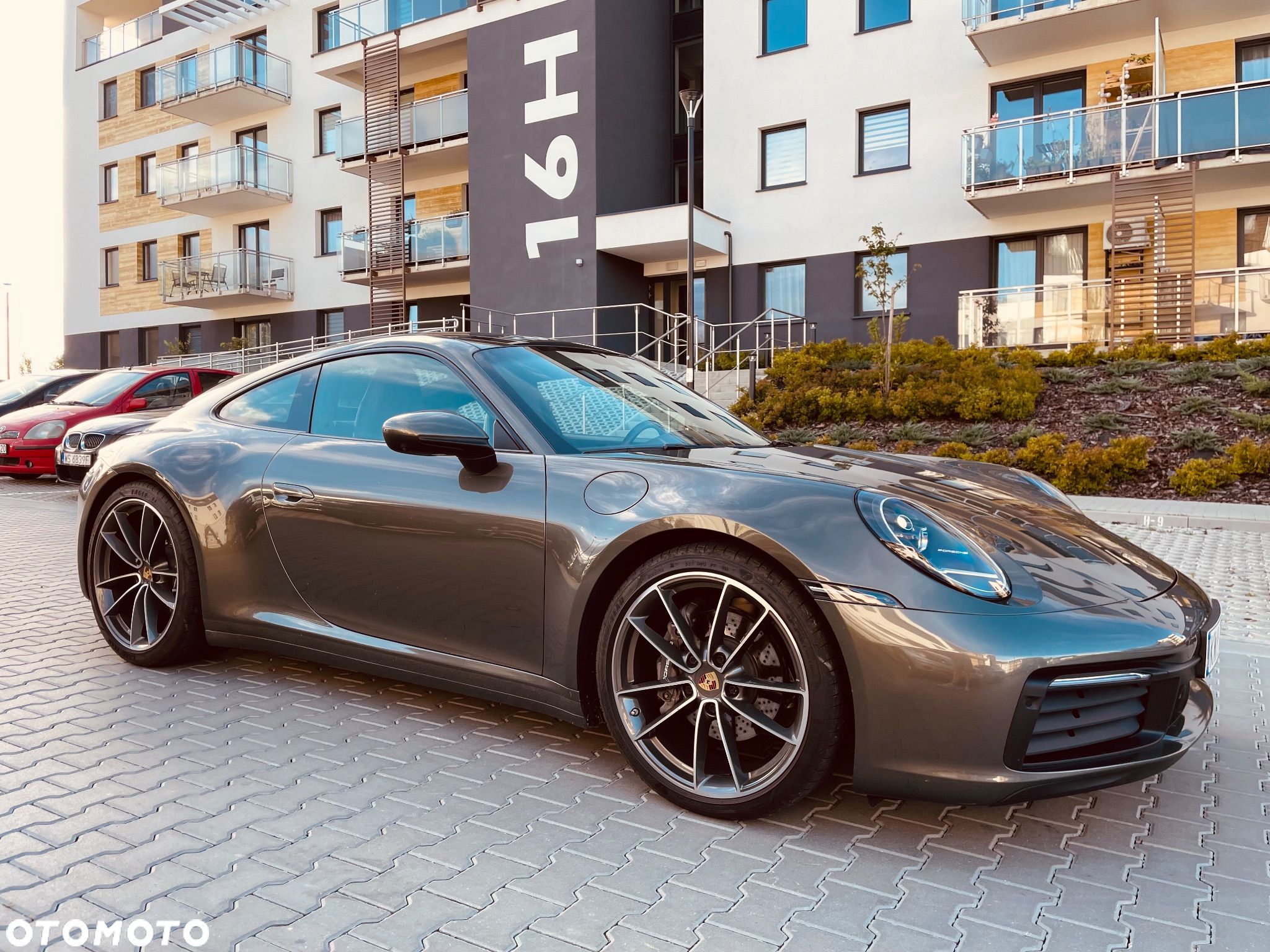 Porsche 911 Carrera - 1