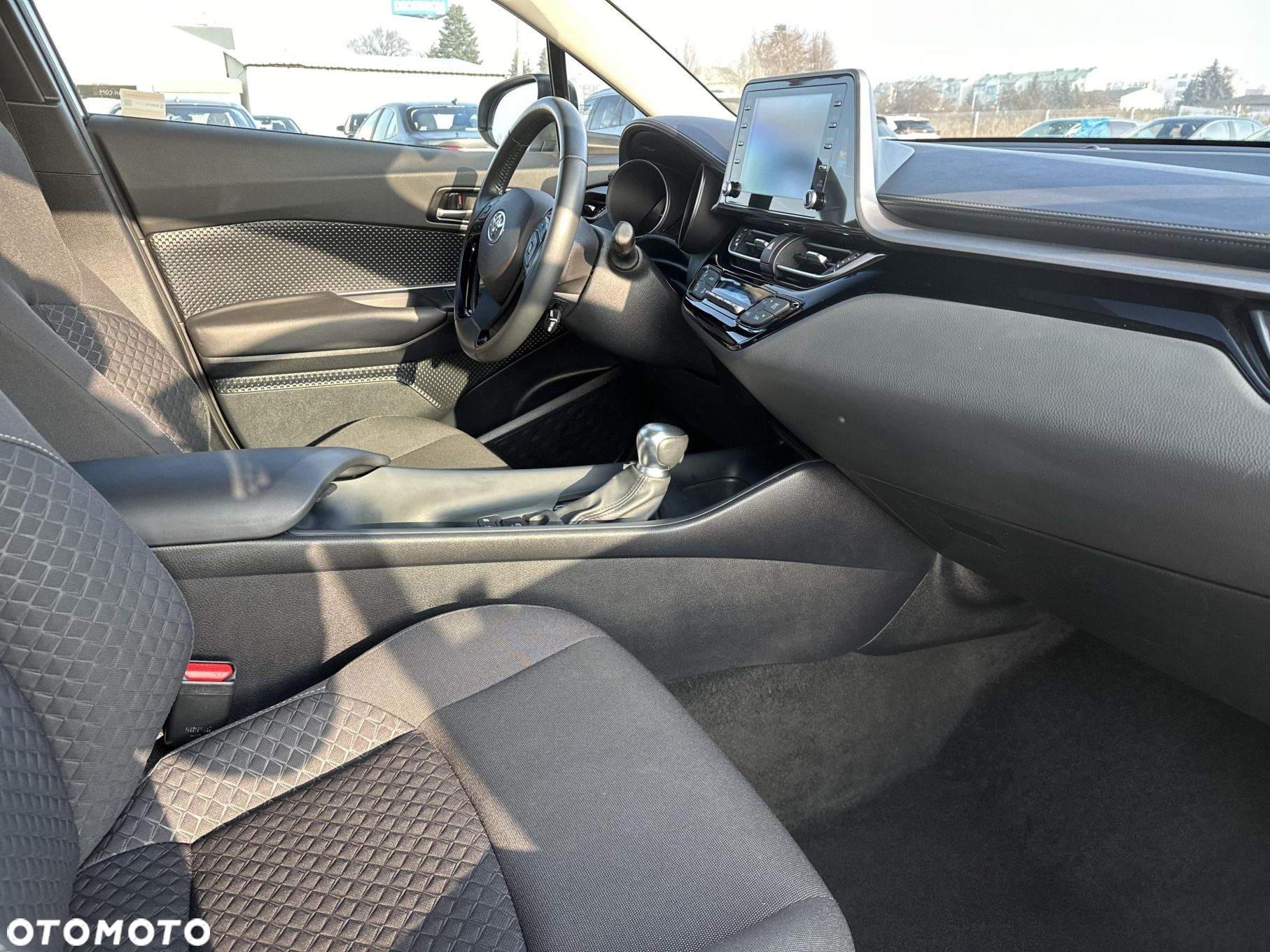 Toyota C-HR - 9