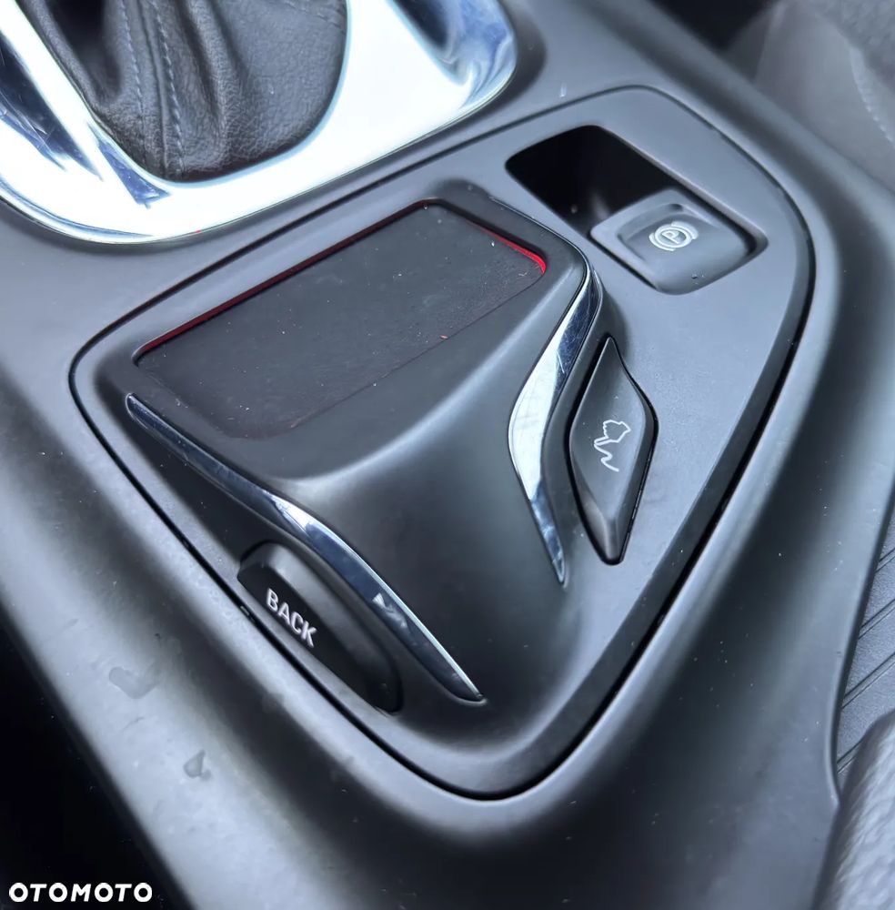 Opel Insignia 1.6 ECOTEC DI Turbo Sport - 25