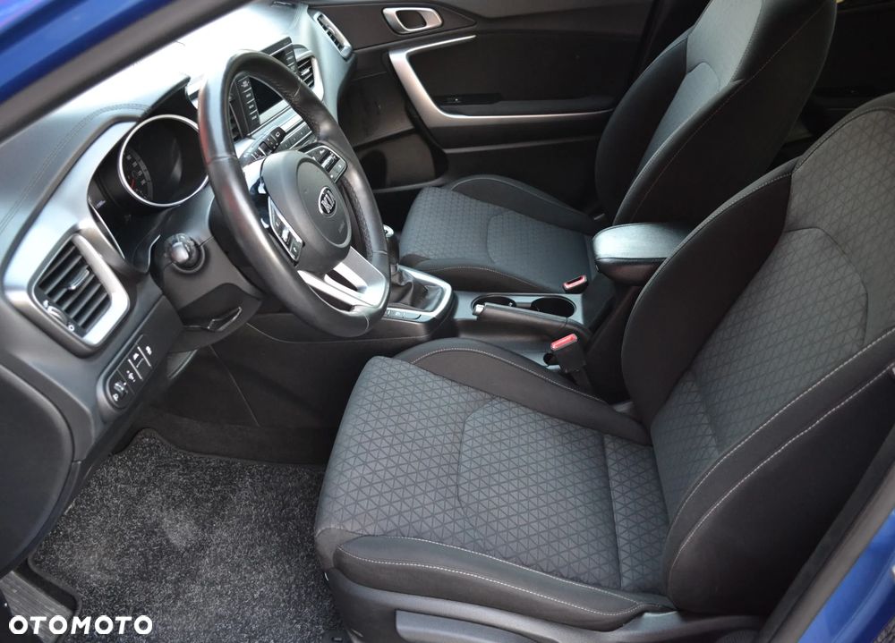 Kia Ceed 1.4 T-GDI M - 16